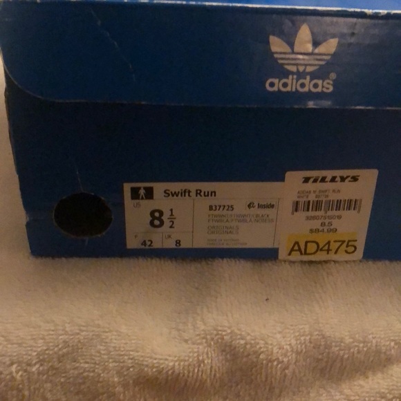 Adidas Swift Run - Picture 2 of 5